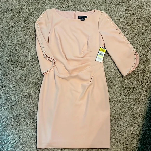 NWT Jessica Howard dress from Very light pink in W/pearl  detail